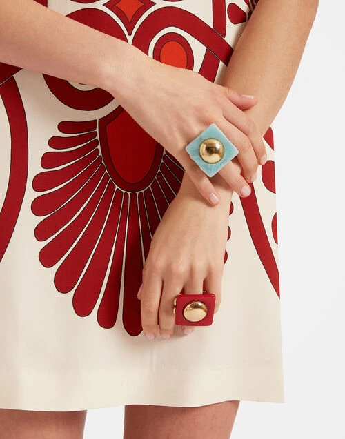 Stretch Tunic Medallion Placée Cream In Envers Satin 6 Stretch Tunic Medallion Placée Cream In Envers Satin - Image 6