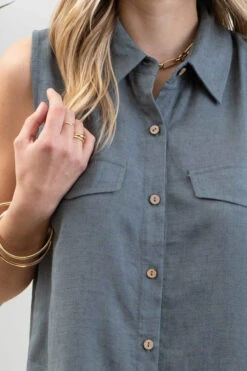 Mine Collared Button Down Sleeveless Top 9 Mine Collared Button Down Sleeveless Top -Fashion Clothing Mine Collared Button Down Sleeveless Top LTTEAL 4 92926.1715099342