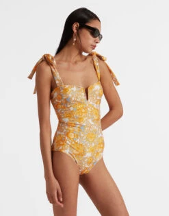 Fashion Clothing -Fashion Clothing SWI0051LYC001ANE04 OR02 1