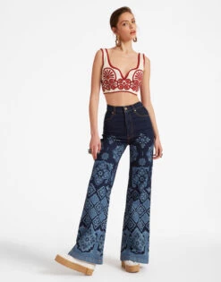 Baia Crop Top Medallion Placée Cream In Flat Cotton Stretch -Fashion Clothing TOP0094COT037MED01 WH03 3