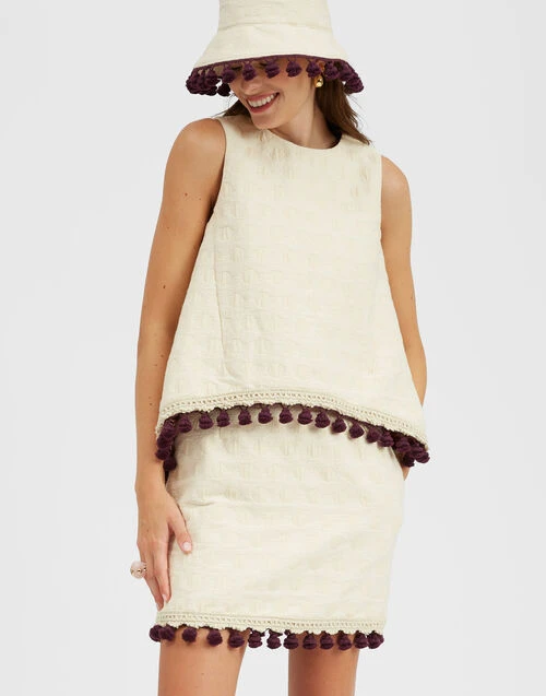 La Scala Top Creamy In Jacquard With Tassels 1 La Scala Top Creamy In Jacquard With Tassels