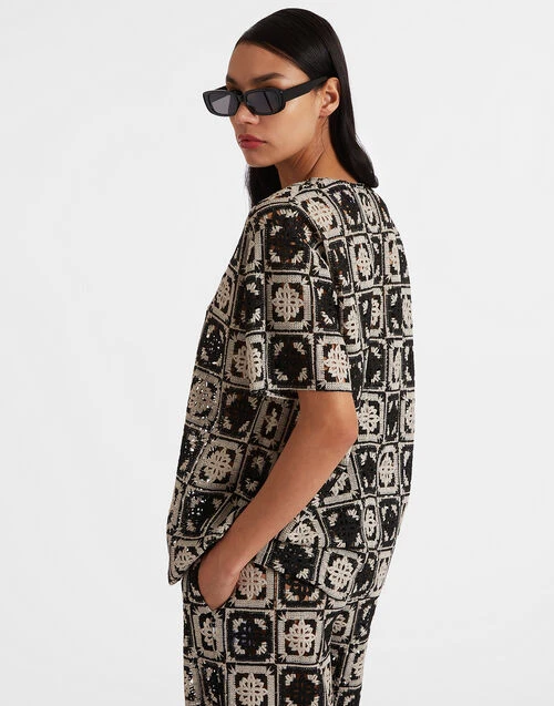 Lacey House T-Shirt Mini Tiles Black In Macramé 2 Lacey House T-Shirt Mini Tiles Black In Macramé - Image 2